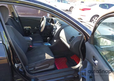 2011 Nissan Altima 2.5 S z USA, uszkodzony, nr VIN 1N4AL2AP5BN447826